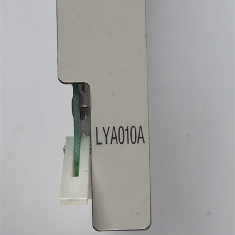 HITACHI LYA010A