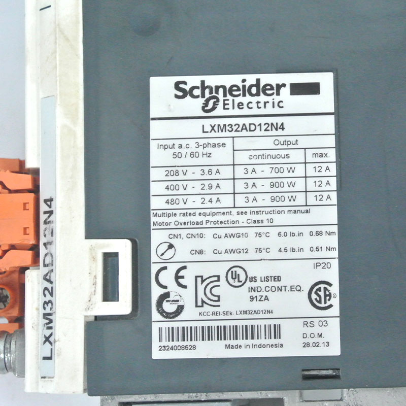 Schneider LXM32AD12N4