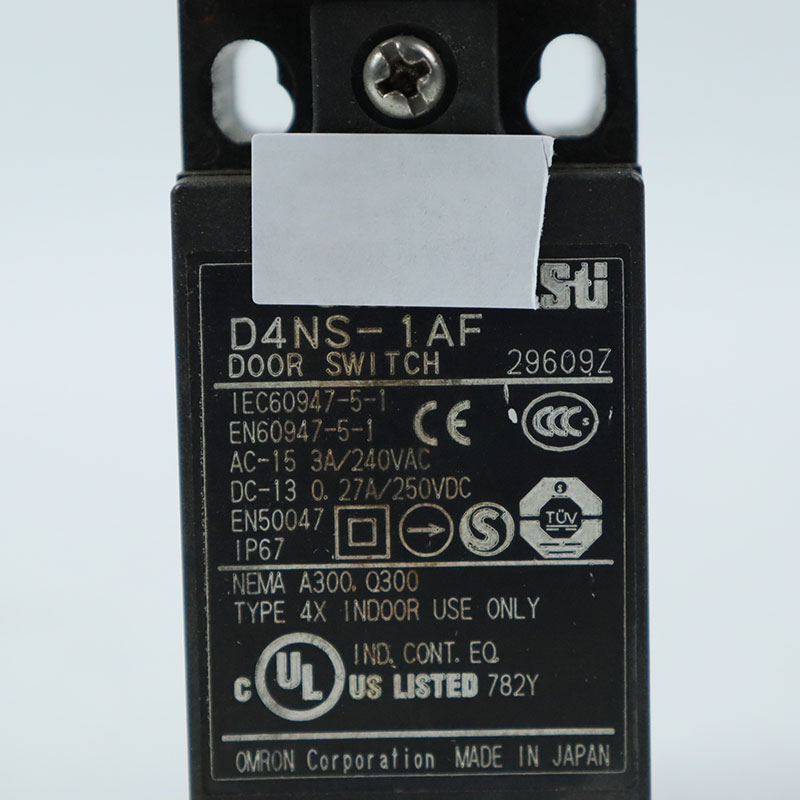  D4NS-1AF 